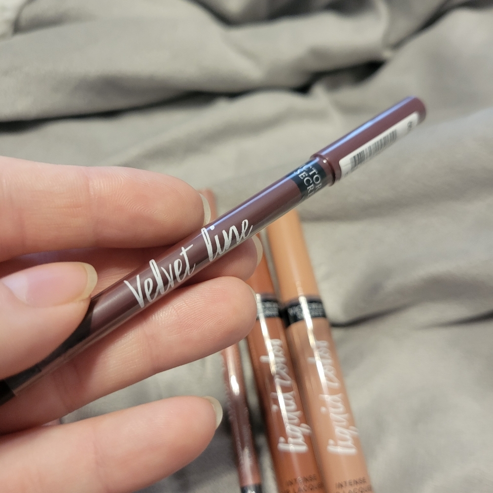 Victoria's Secret LIP Products BUNDLE, ALL SEALED!!! - Picture 10 of 16
